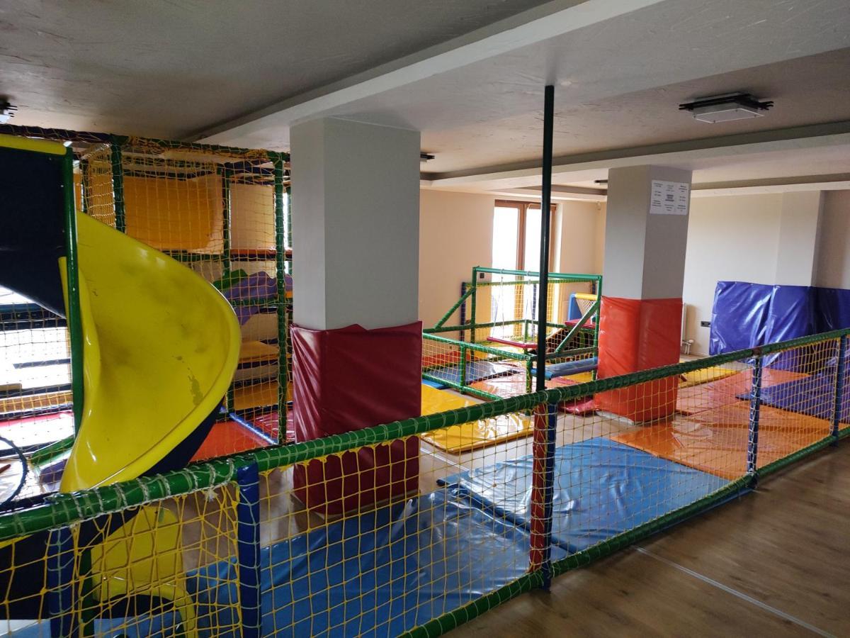 Apartman D&V Milmari Resort S10 コパオニク エクステリア 写真