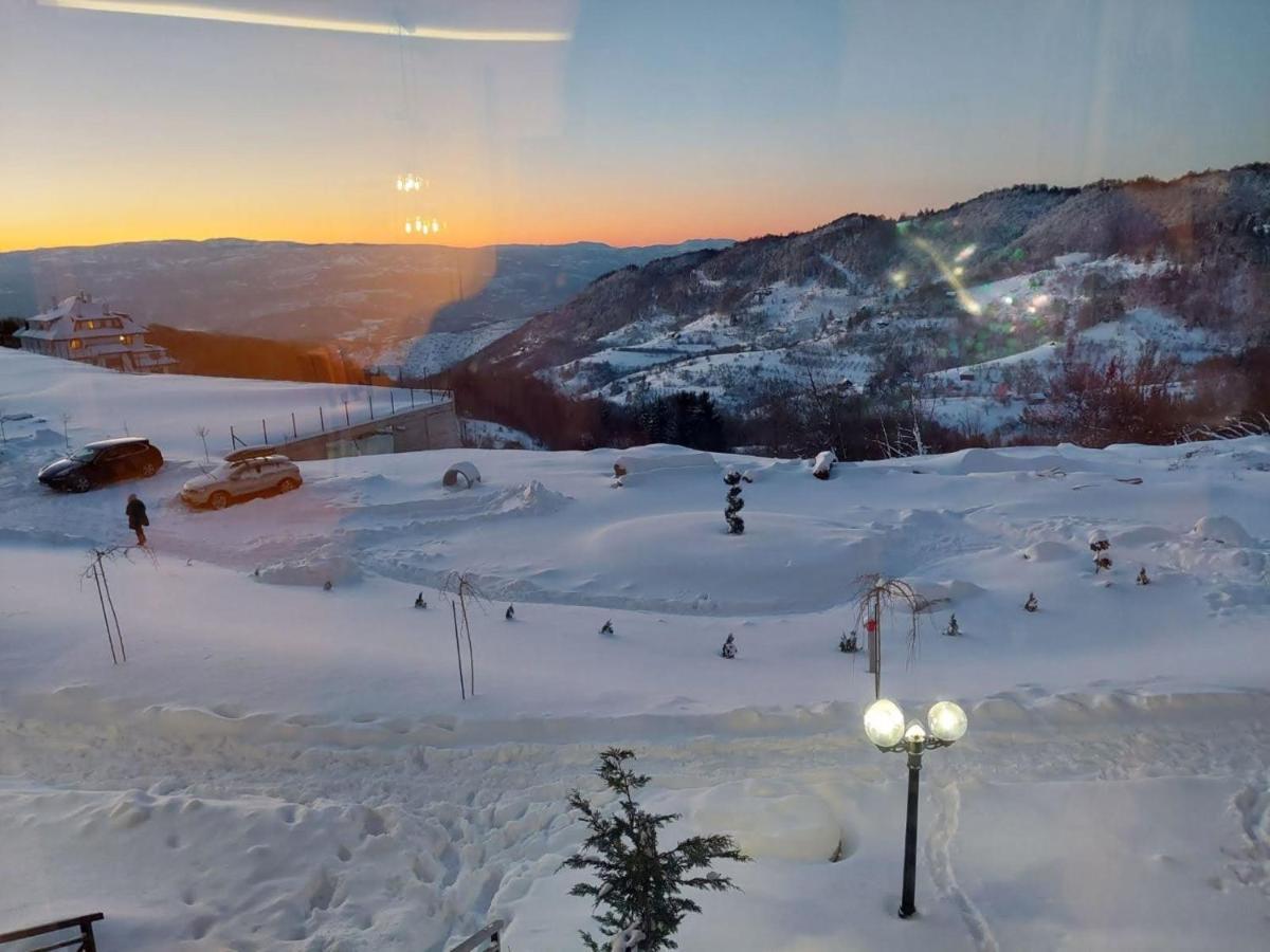 Apartman D&V Milmari Resort S10 コパオニク エクステリア 写真